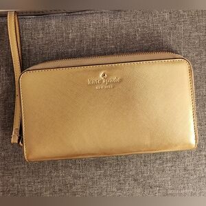 Kate Spade New York Wristlet/Wallet &  Phone Case, Metallic Gold EUC